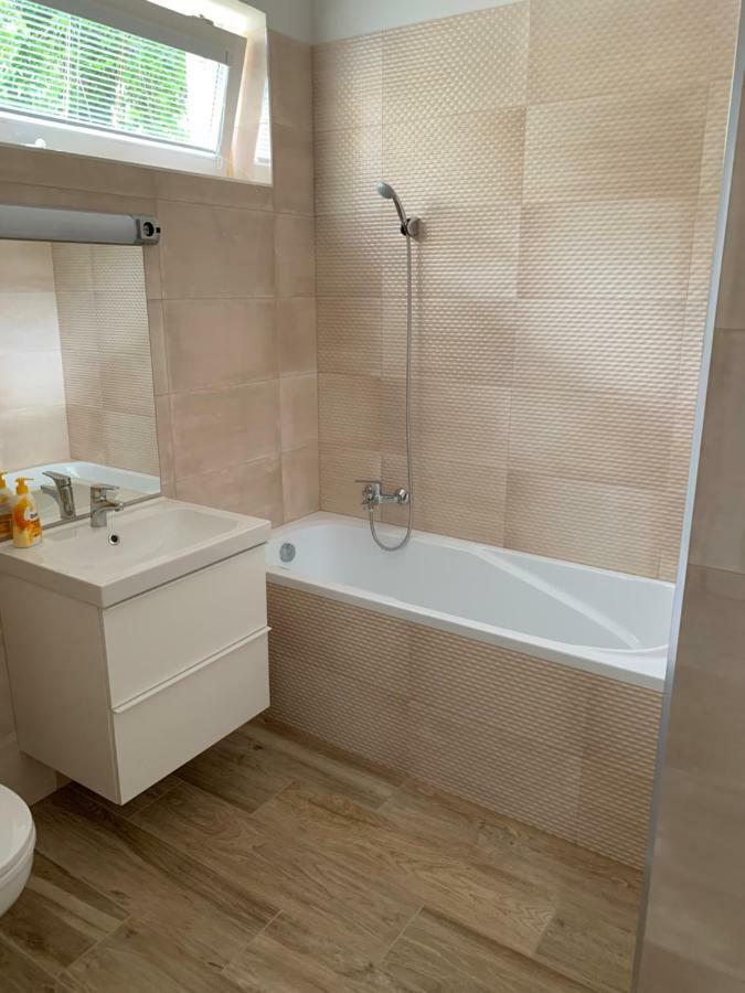 Katica Apartmanok Siófok Esterno foto