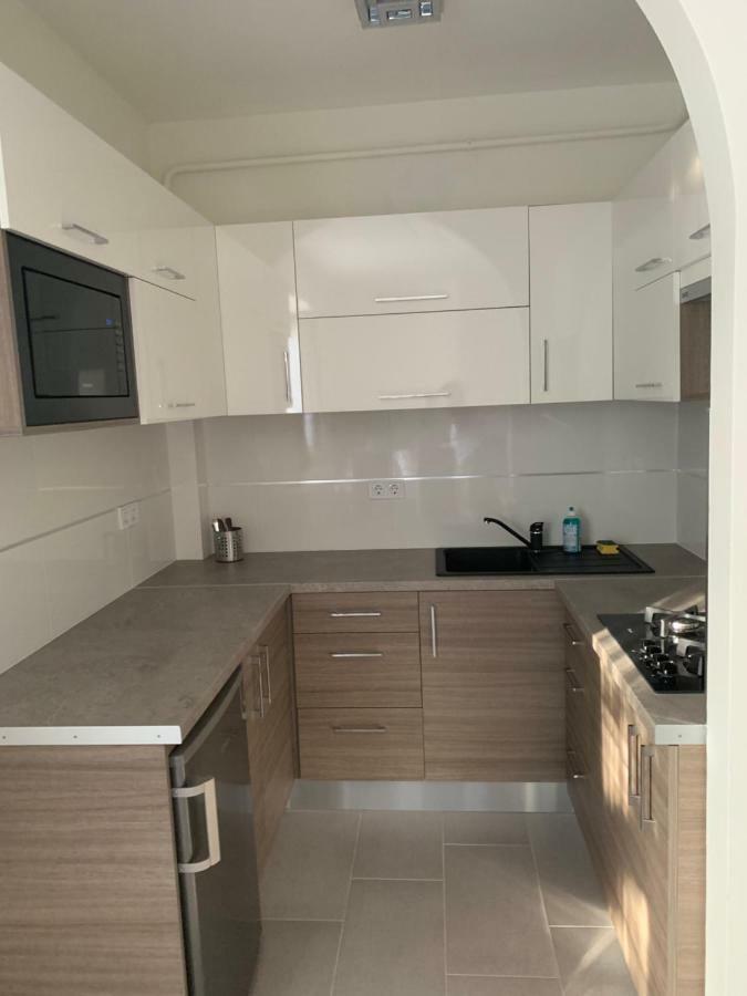 Katica Apartmanok Siófok Esterno foto